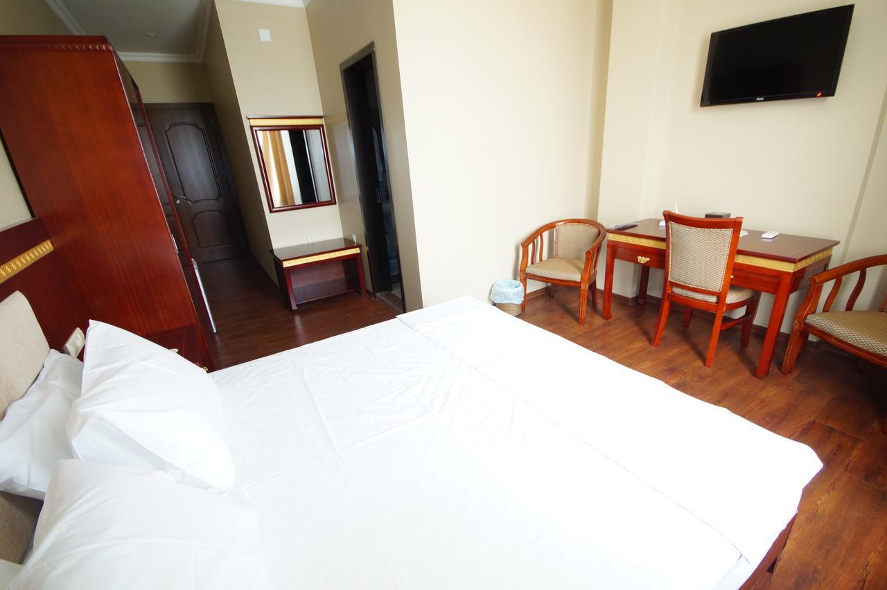 Hotel 725 Batumi Eksteriør bilde
